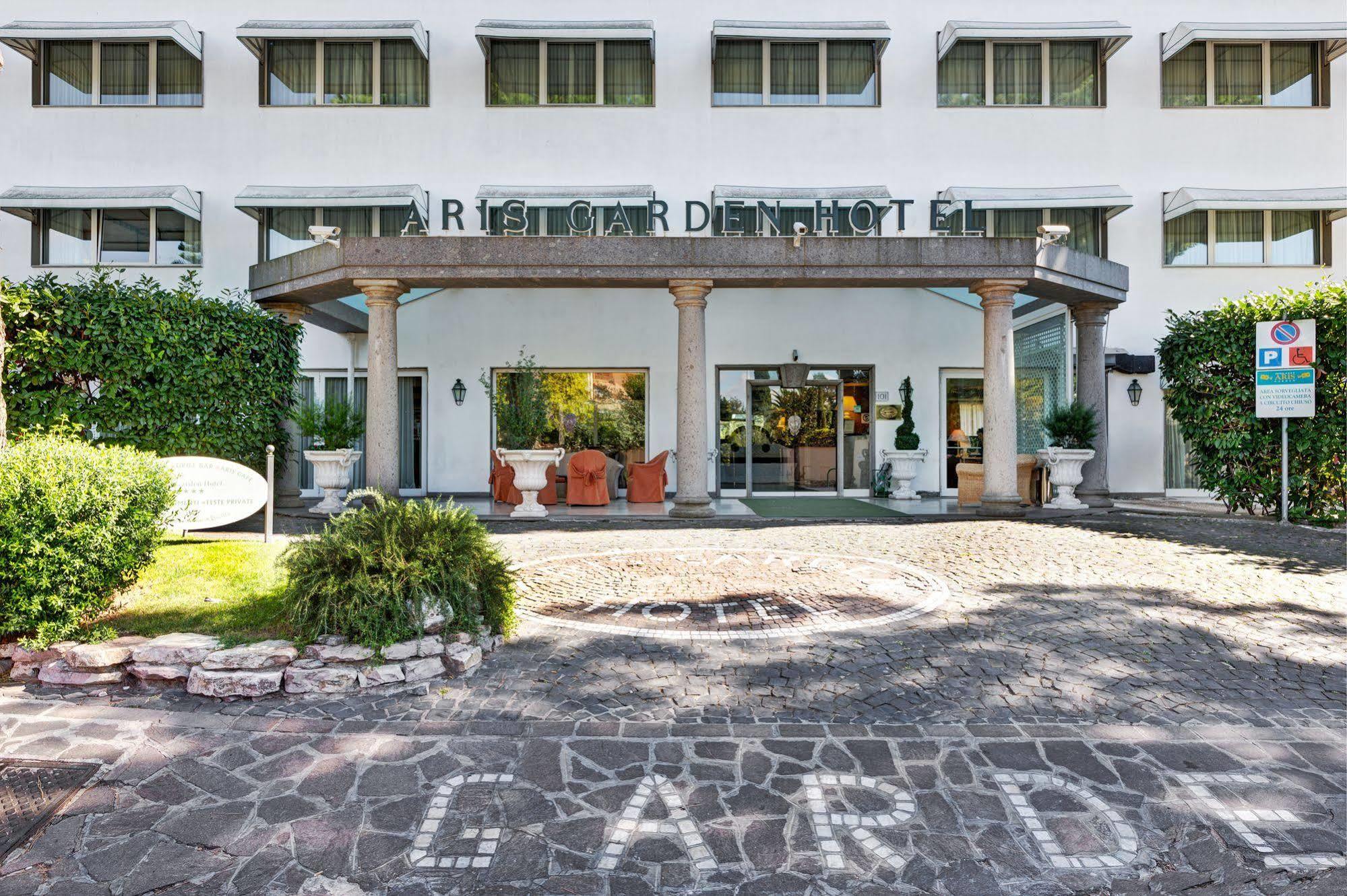 Aris Garden Hotel Казаль-Палокко Экстерьер фото